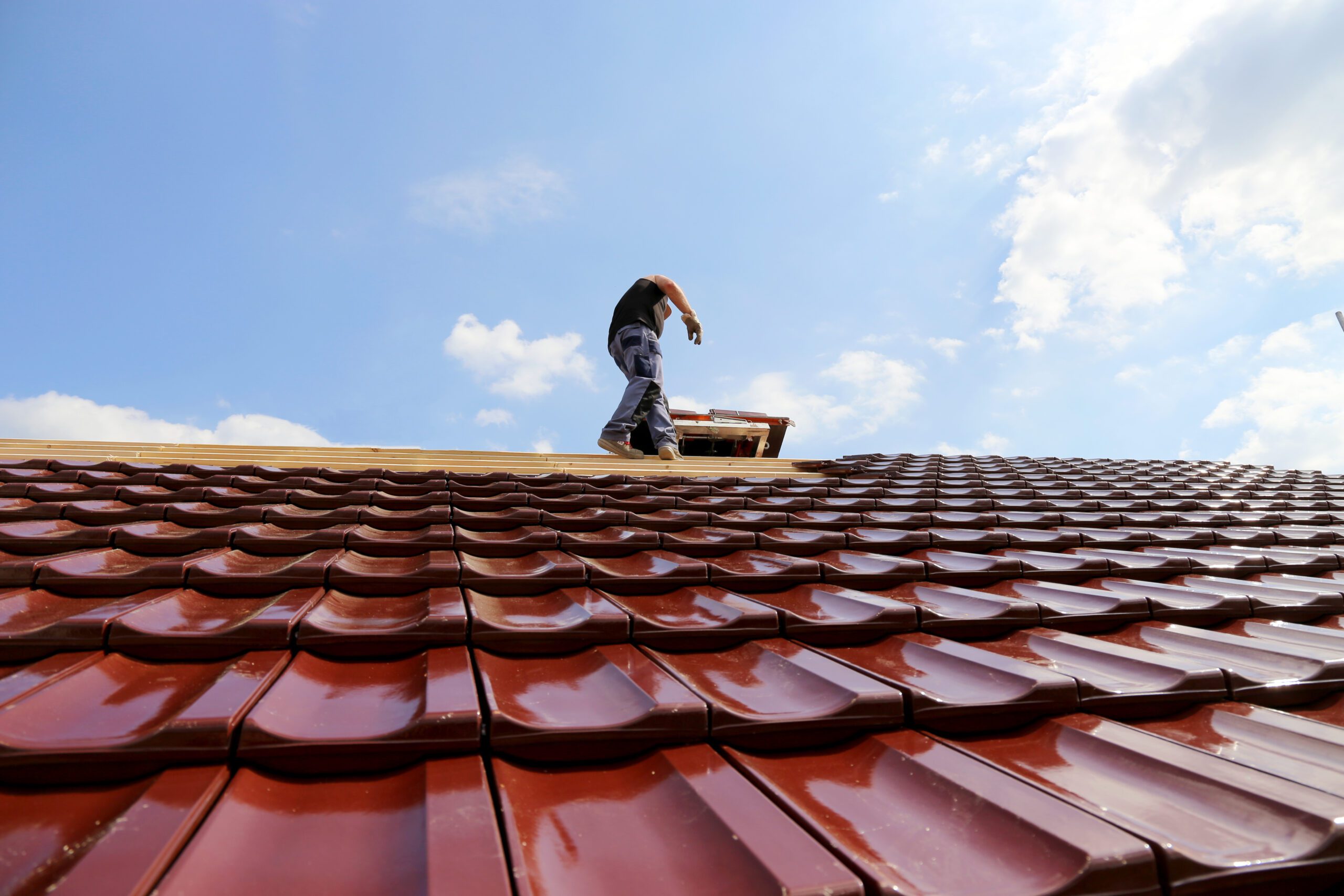 What To Consider When Hiring A Roofer in Cambridge